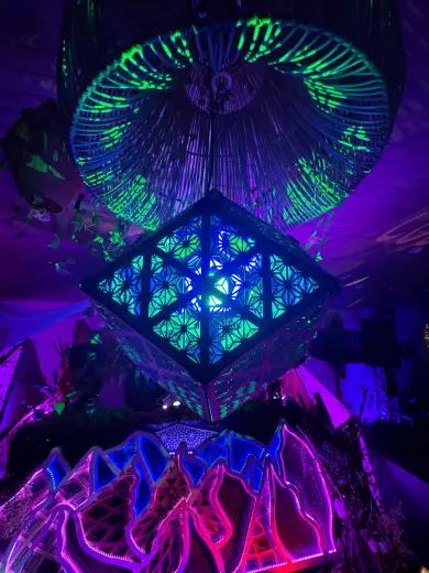Laser-cut rhombic dodecahedron lamp 2