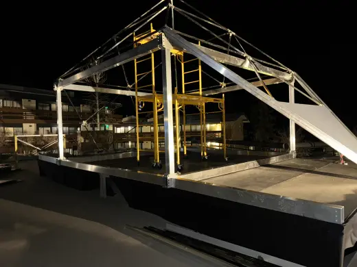 Rhombic pyramid event stage structure in the mountains 12
