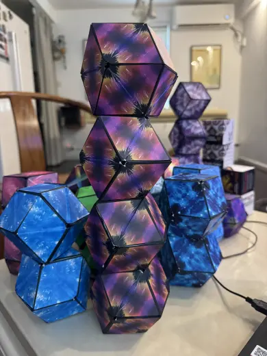 Rhombic dodecahedron magnetic model toy 2